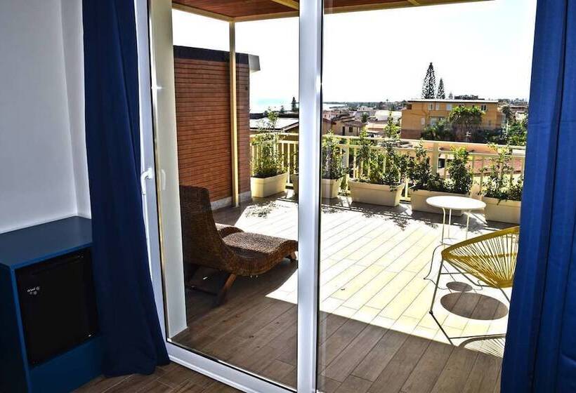 تختخواب و صبحانه Bella Villa