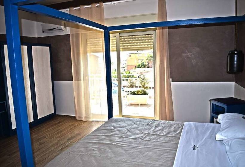 تختخواب و صبحانه Bella Villa