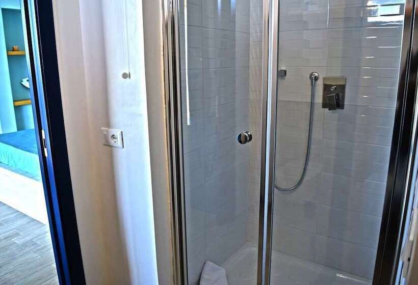 تختخواب و صبحانه Bella Villa