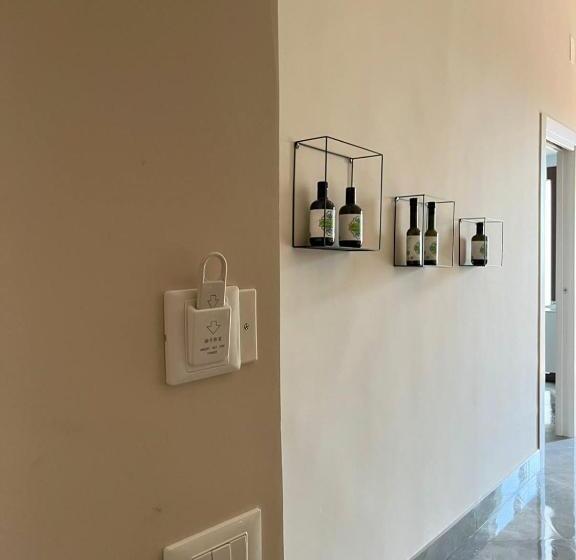 تختخواب و صبحانه Calua Experience View