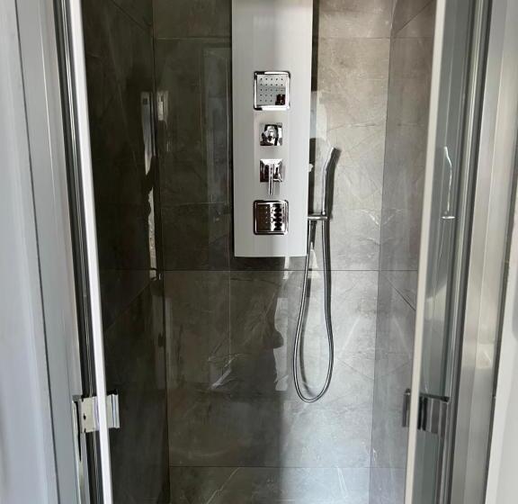 تختخواب و صبحانه Calua Experience View