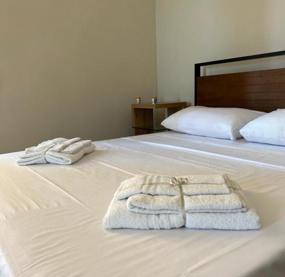 تختخواب و صبحانه Calua Experience View