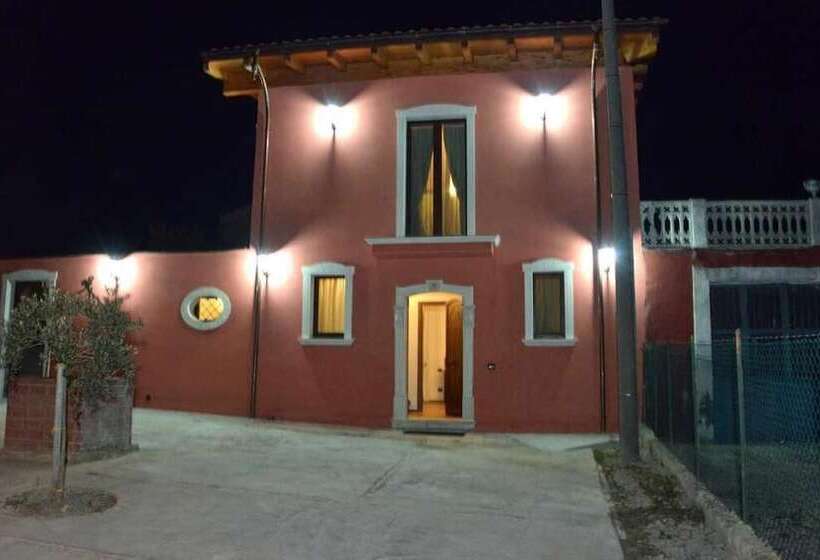 فندق ريفى Agriturismo La Fortezza