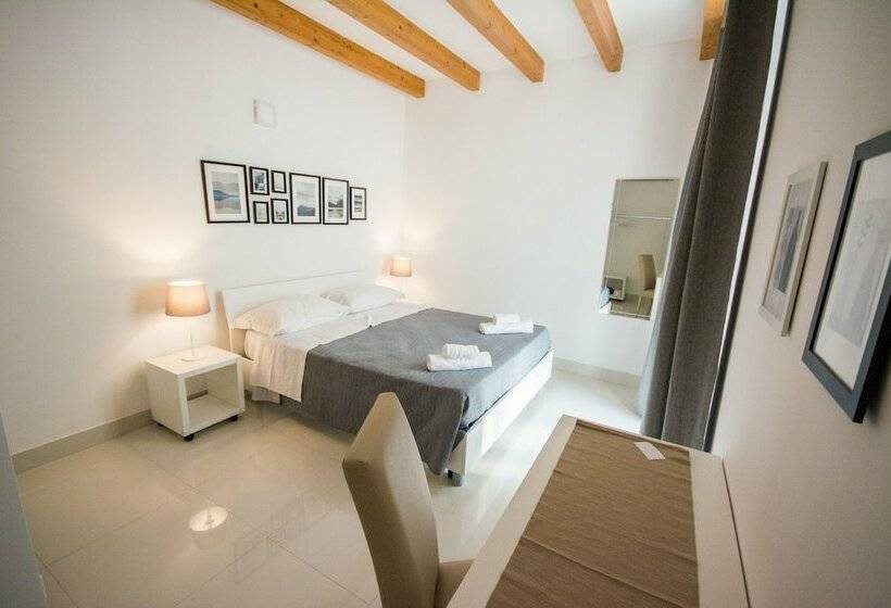 Пансион Suites And Apartment