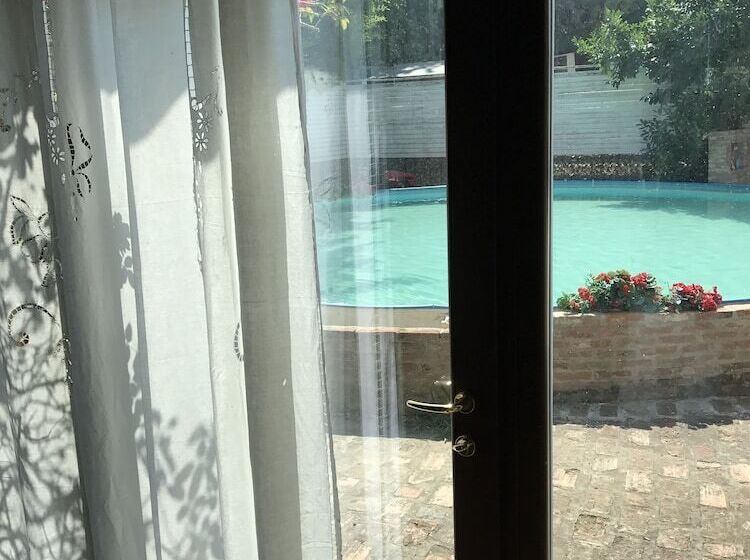 بنسيون Villa Camilla