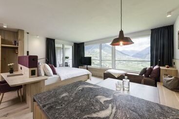 Vinea Suites & Apartments