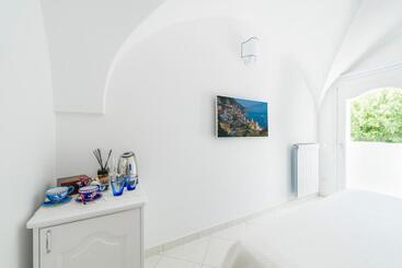 تختخواب و صبحانه La Divina Amalfi Coast