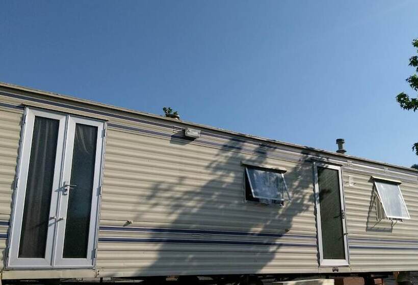 فندق Camper Park Nervia
