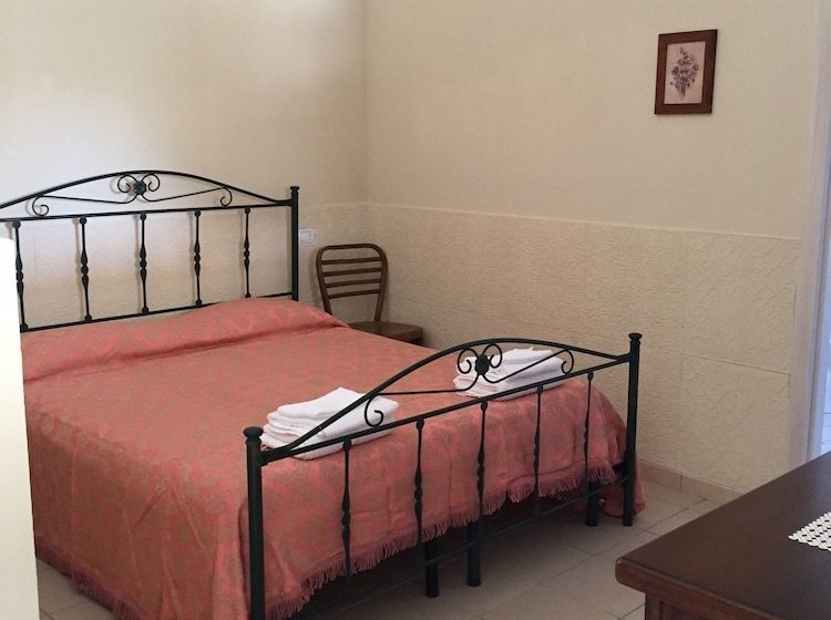 هتل روستایی Agriturismo Li Frutti