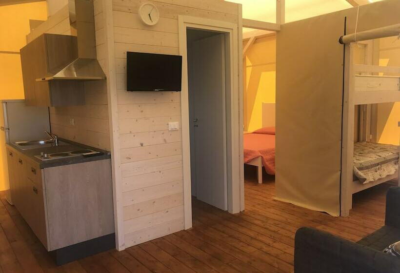 Отель Vento Etrusco   Camping