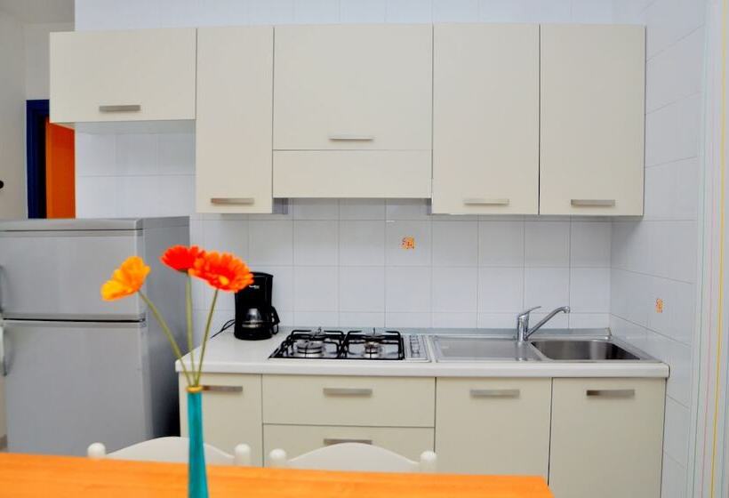 اقامتگاه Condominio Tucano