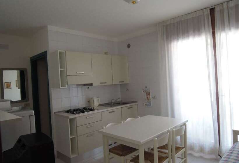 اقامتگاه Condominio Tucano