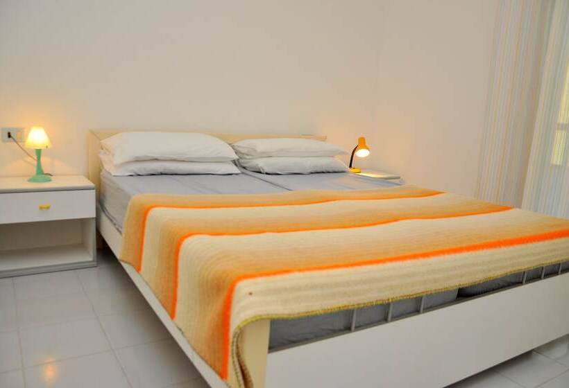 اقامتگاه Condominio Tucano
