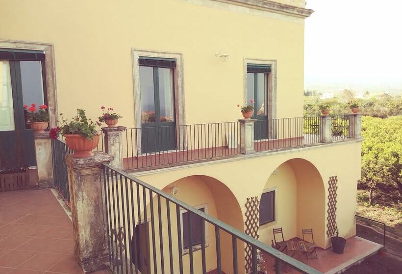 تختخواب و صبحانه Giardino Arancio
