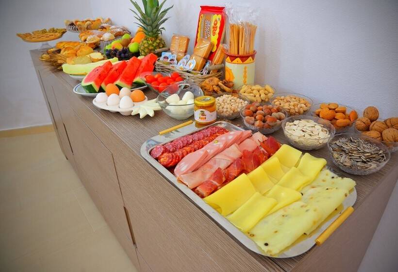 B&b Il Melograno Antico Con Terrazza E Giardino