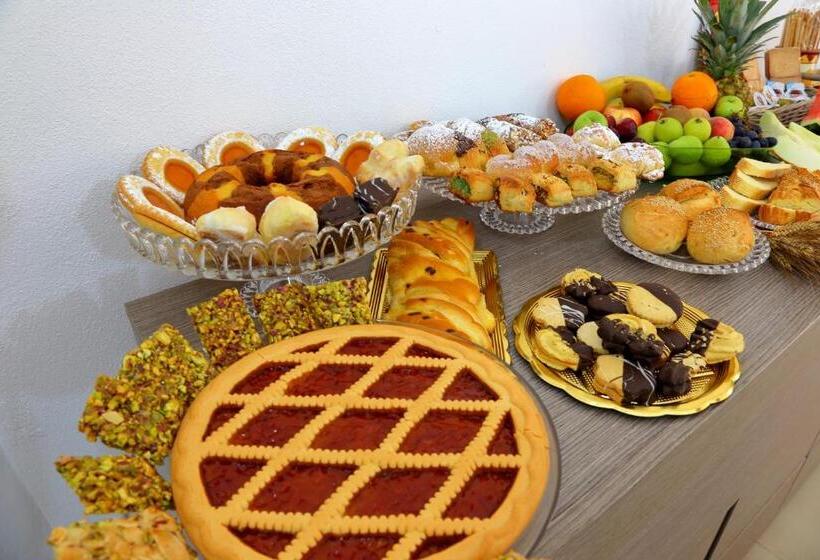 B&b Il Melograno Antico Con Terrazza E Giardino