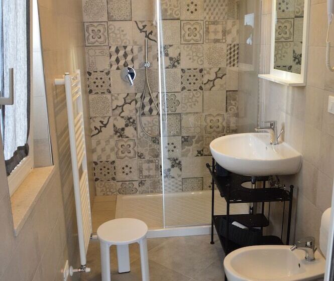 پانسیون Guesthouse Perfect Station
