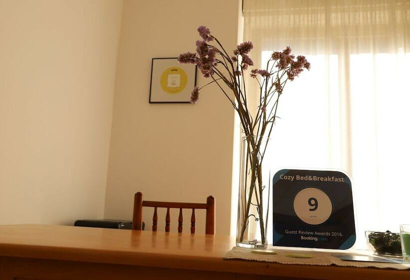 تختخواب و صبحانه Cozy Bed&breakfast