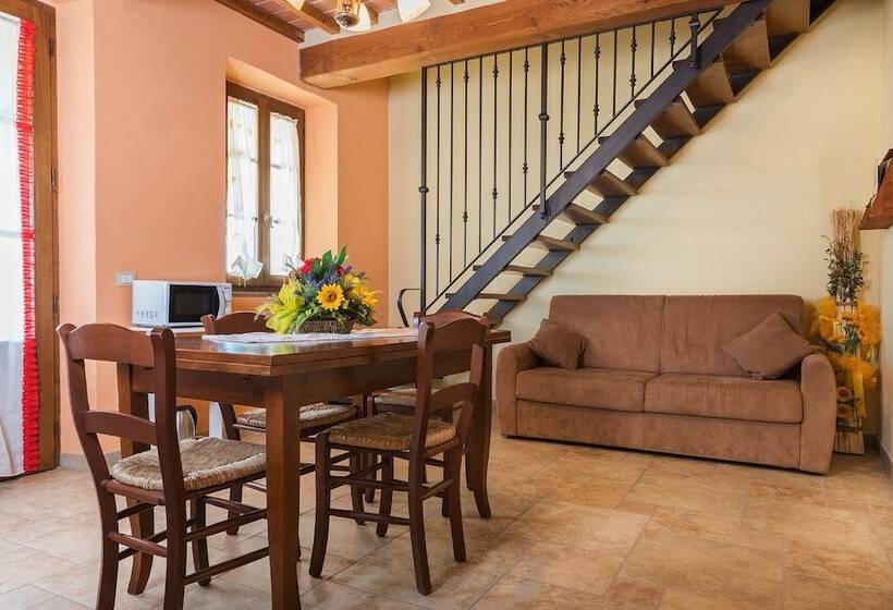 فندق ريفى Agriturismo Panieracci