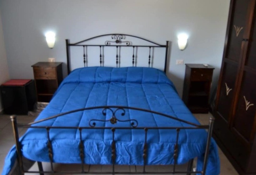 تختخواب و صبحانه Cala Arenella Near Spiaggia Foggia