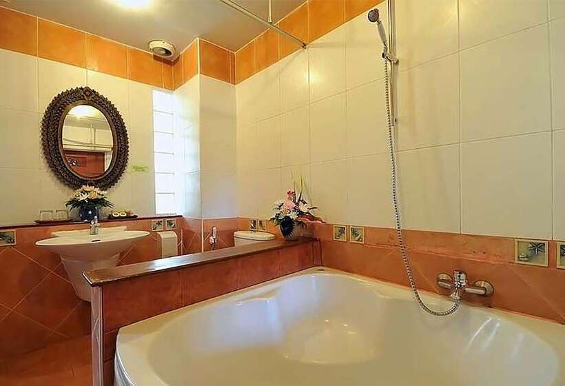 Ao Nang Bay Resort