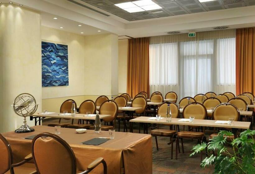 Fotos del hotel Fh55 Grand Hotel Mediterraneo:  88