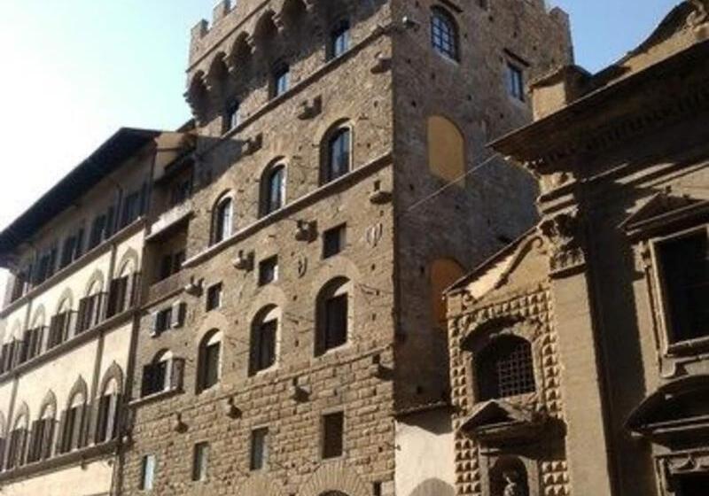 هتل Antica Torre Di Via Tornabuoni 1
