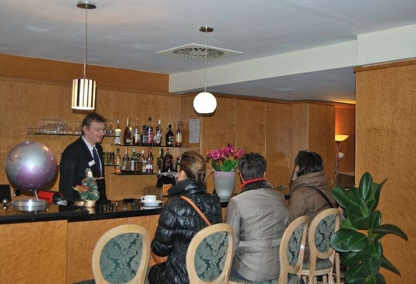 Fotos del hotel Batavia:  24