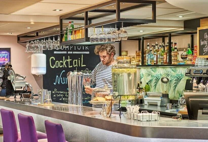 Fotos del hotel Campanile Lyon Centre  Berges Du Rhône:  61