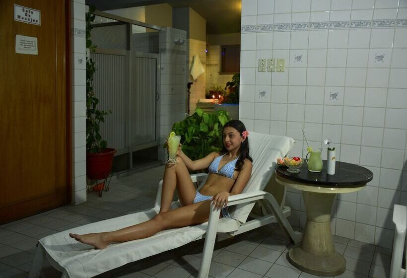 هتل Cesar S Plaza