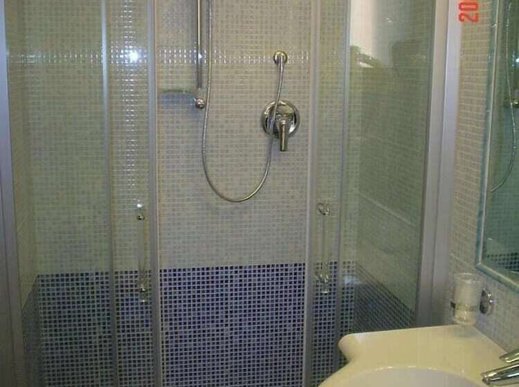 Fotos del hotel Dina:  14