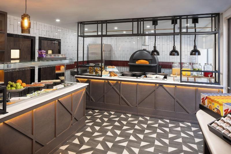 هتل Four Points By Sheraton Edinburgh
