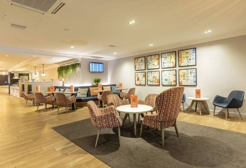 هتل Holiday Inn   Glasgow Airport, An Ihg