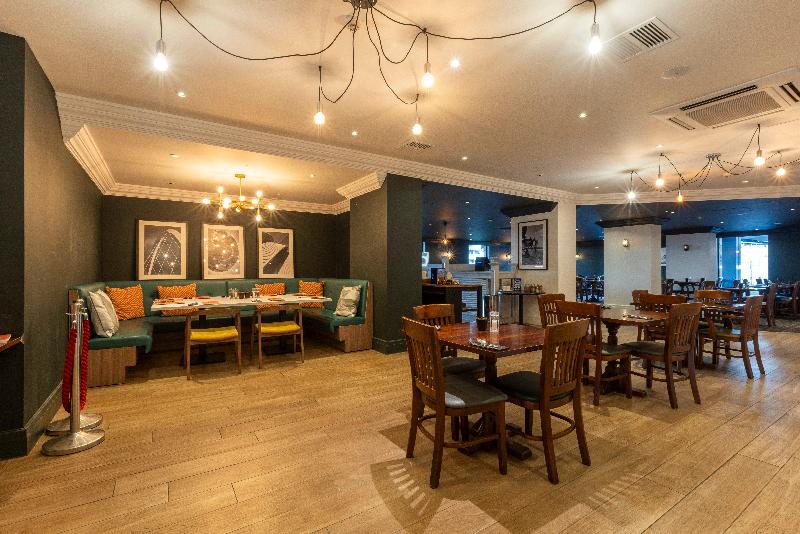 هتل Holiday Inn   Glasgow Airport, An Ihg