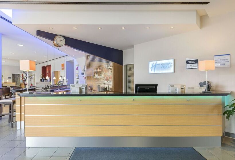 酒店 Holiday Inn Express Cologne Mülheim