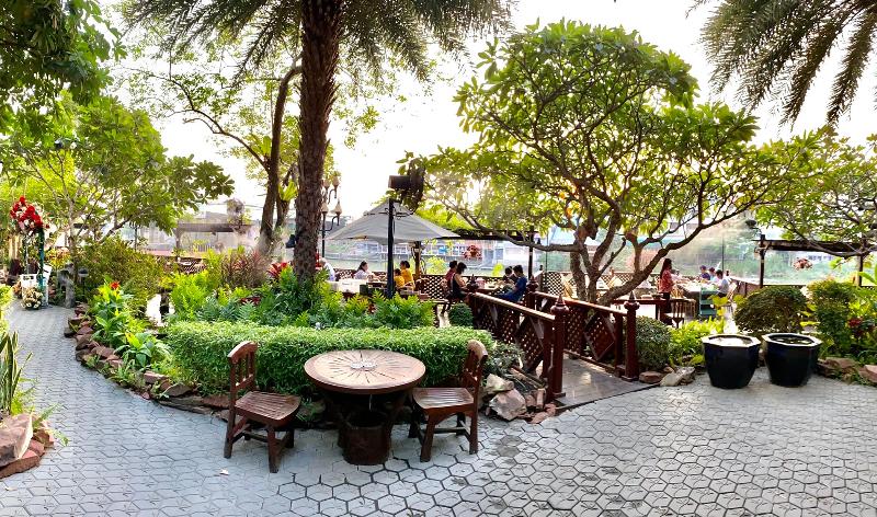 فندق Krungsri River
