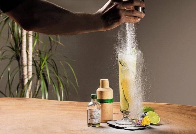 Le Meridien Ra Beach Hotel And Spa