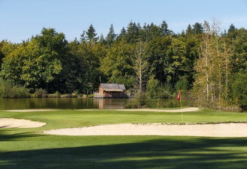 هتل Les Ormes Domaine Et Resort