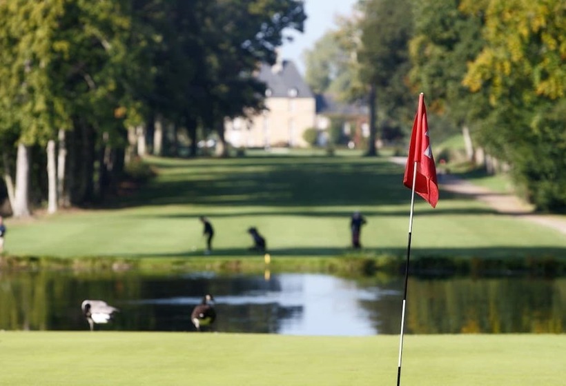 هتل Les Ormes Domaine Et Resort