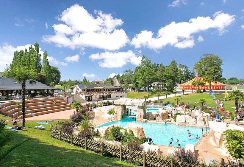 هتل Les Ormes Domaine Et Resort