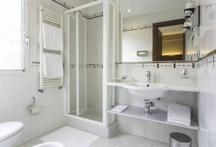 Fotos del hotel Millenn:  9