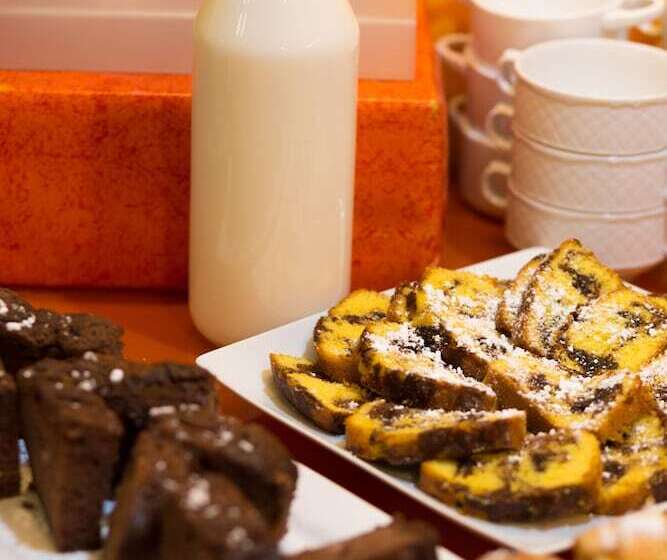 هتل Opera By Zeus International