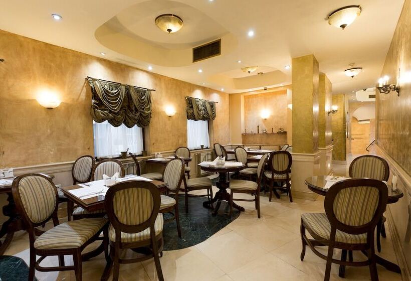 هتل Opera By Zeus International