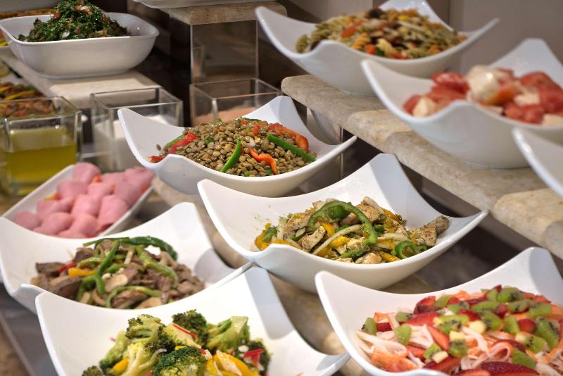 هتل Radisson Blu Martinez  Beirut