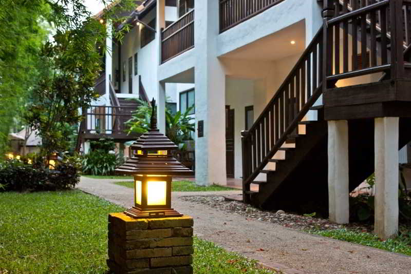 هتل The Legend Chiang Rai Boutique River Resort & Spa