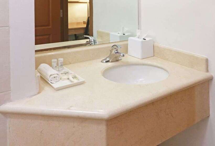 Fotos del hotel Wyndham Garden Monterrey Valle Real:  47