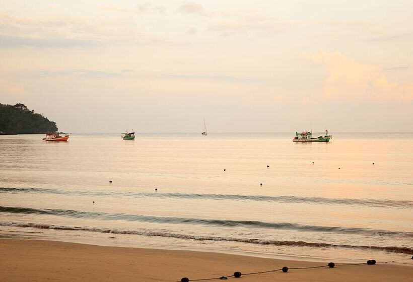 استراحتگاه Sunprime Kamala Beach