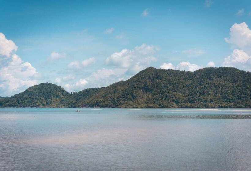 リゾートホテル The Aiyapura Koh Chang