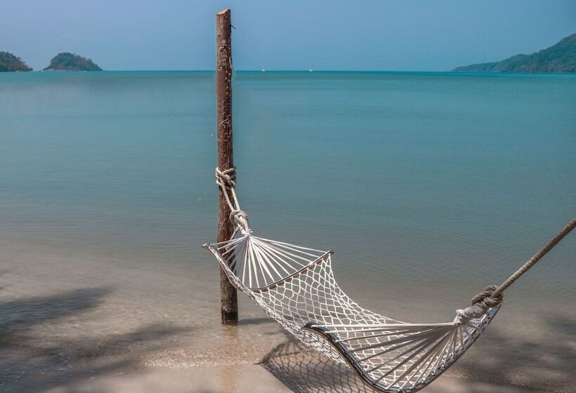 استراحتگاه The Aiyapura Koh Chang