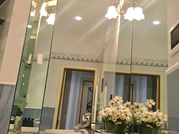 تختخواب و صبحانه Archè